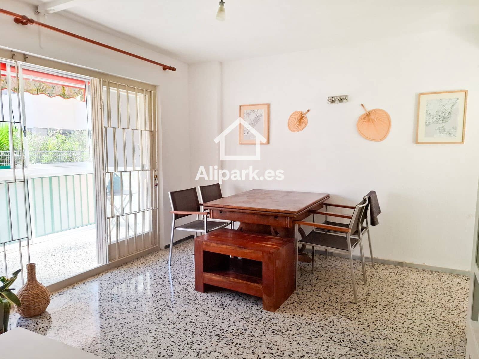 1 bedroom Flat for sale in Alicante / Alacant city with pool - € 220,000 (Ref: 9453337)