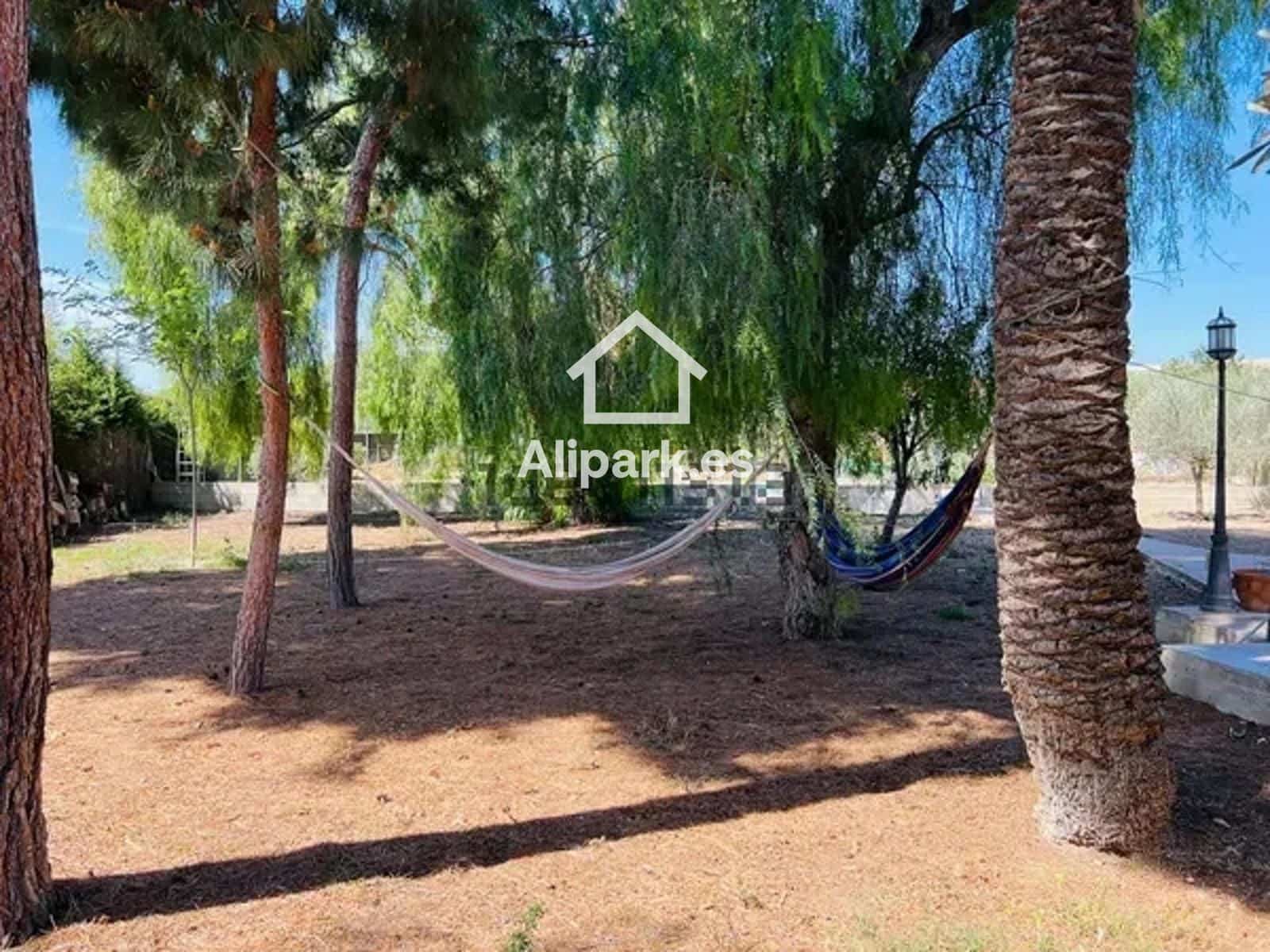 Chalet de 6 habitaciones en Alicante / Alacant ciudad en venta con piscina garaje - 485.000 € (Ref: 9453338)