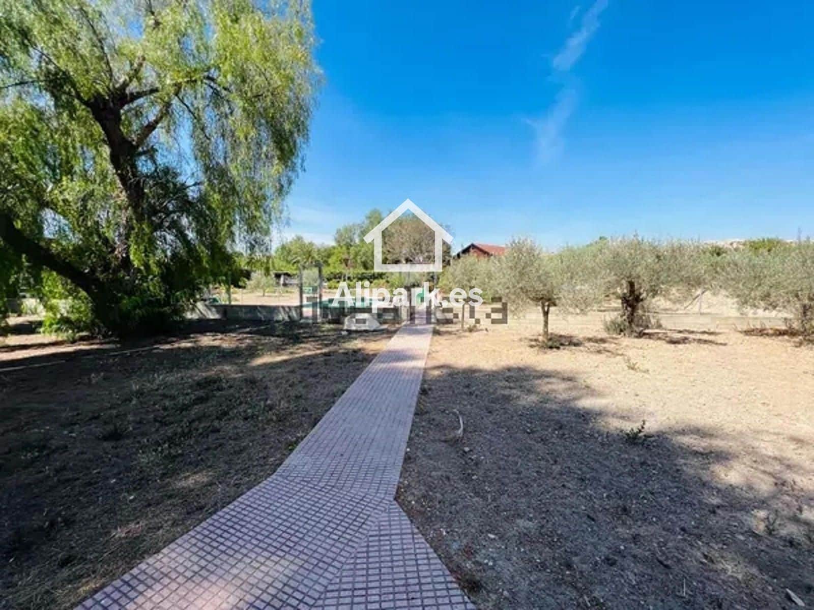 Chalet de 6 habitaciones en Alicante / Alacant ciudad en venta con piscina garaje - 485.000 € (Ref: 9453338)