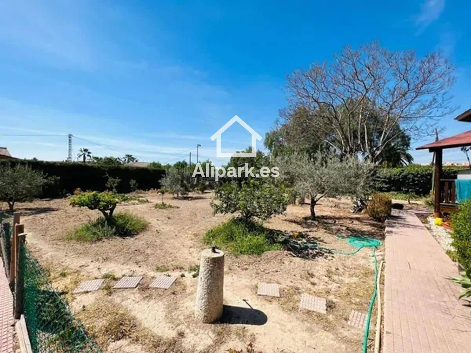 Chalet de 6 habitaciones en Alicante / Alacant ciudad en venta con piscina garaje - 485.000 € (Ref: 9453338)