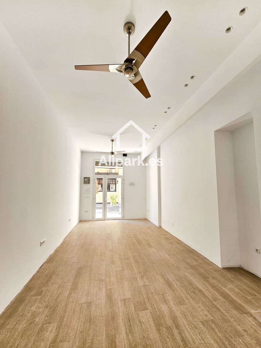 Erhverv til salg i Alicante by - € 137.000 (Ref: 9453340)