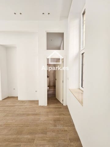 Local Comercial en Barrio del Centro, Alicante / Alacant ciudad en venta - 137.000 € (Ref: 9453340)