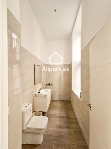 Local Comercial en Barrio del Centro, Alicante / Alacant ciudad en venta - 137.000 € (Ref: 9453340)