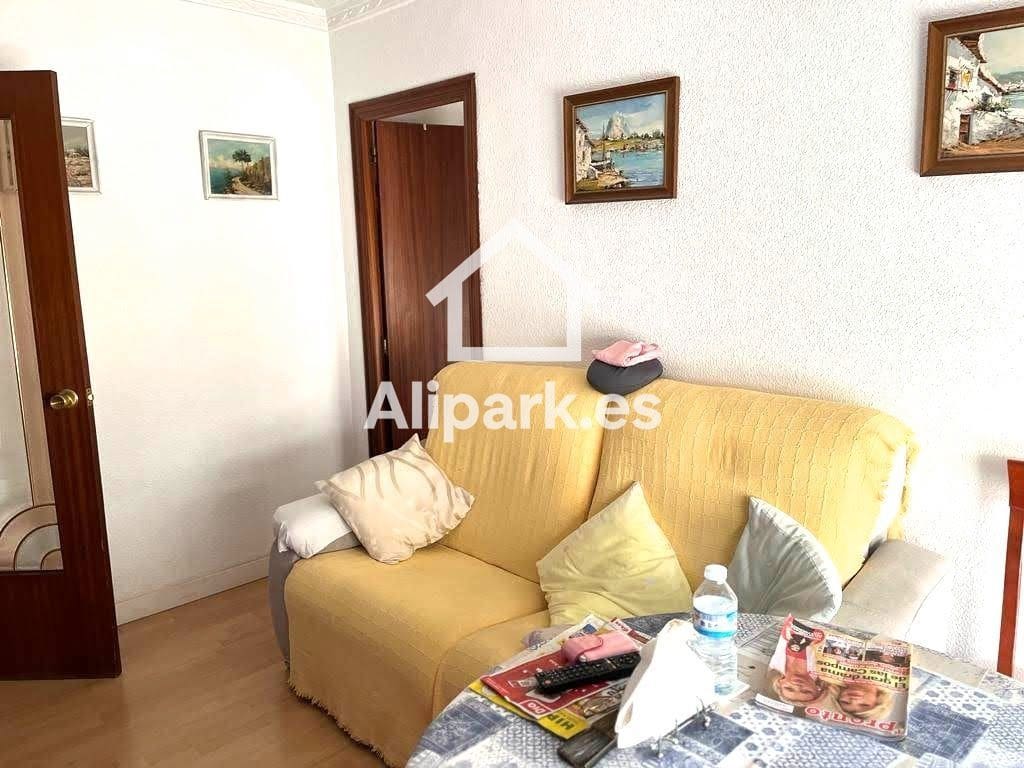 3 bedroom Flat for sale in Alicante / Alacant city - € 139,000 (Ref: 9453341)