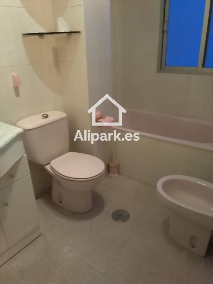 3 bedroom Flat for sale in Alicante / Alacant city - € 139,000 (Ref: 9453341)