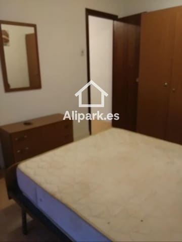 3 bedroom Flat for sale in Florida Alta, Alicante / Alacant city - € 139,000 (Ref: 9453341)