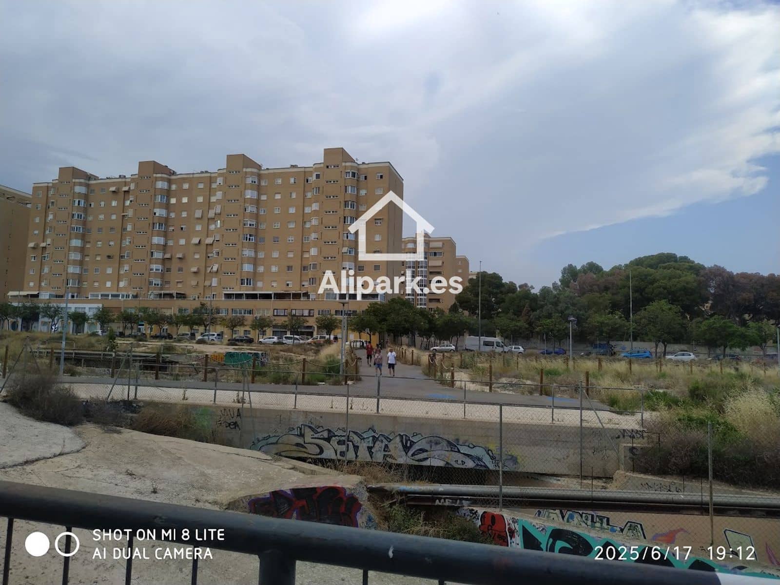 Kommersiell till salu i Alicante stad - 110 000 € (Ref: 9453343)