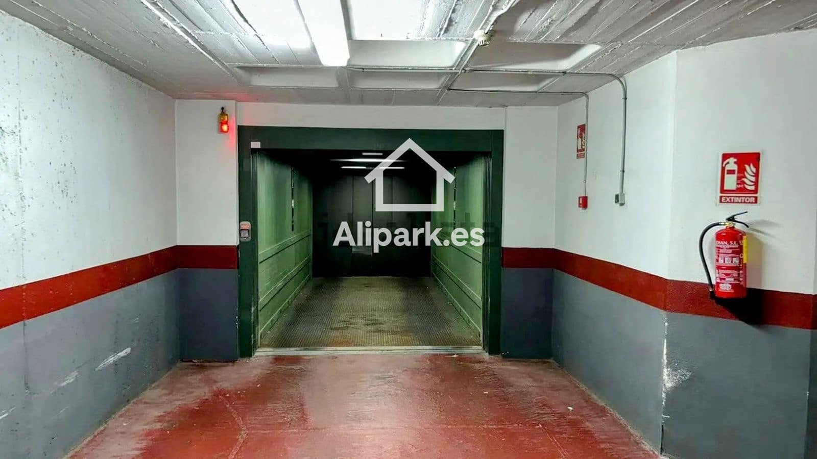 Garaje en Alicante / Alacant ciudad en venta - 36.000 € (Ref: 9453344)