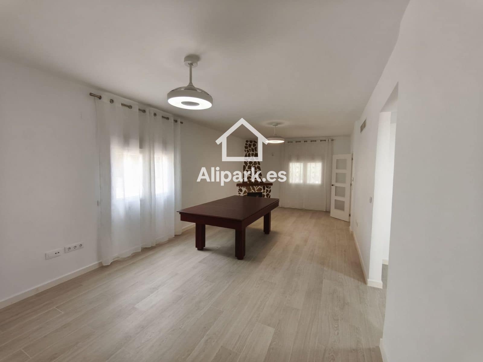 Villa in vendita in Tibi - 290.000 € (Rif: 9453345)