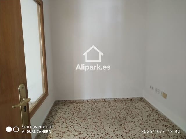 Erhverv til salg i El Pla de Sant Josep - L'Asil, Elche / Elx - € 85.000 (Ref: 9453346)