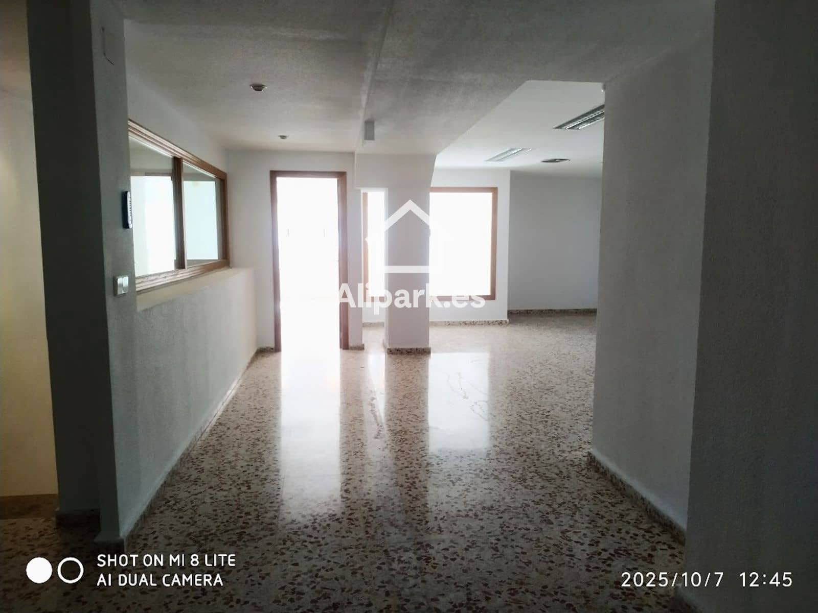 Erhverv til salg i Elche / Elx - € 85.000 (Ref: 9453346)