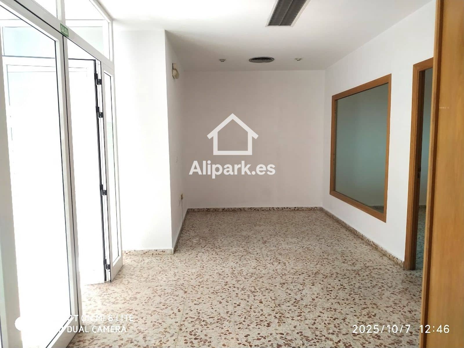 Erhverv til salg i Elche / Elx - € 85.000 (Ref: 9453346)