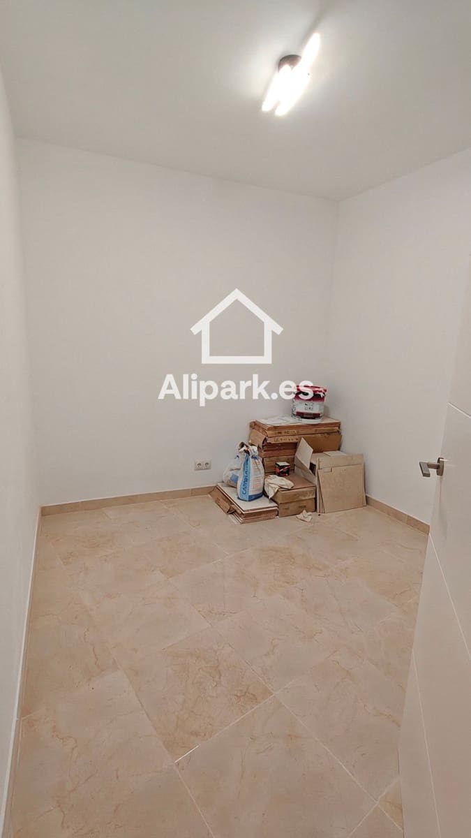 Local Comercial en Alicante / Alacant ciudad en venta - 145.000 € (Ref: 9453349)