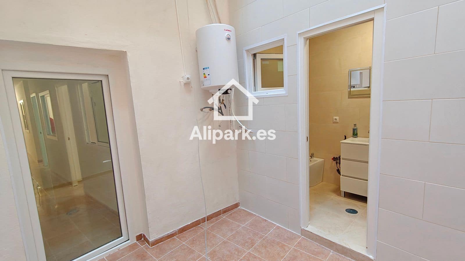 Local Comercial en Alicante / Alacant ciudad en venta - 145.000 € (Ref: 9453349)