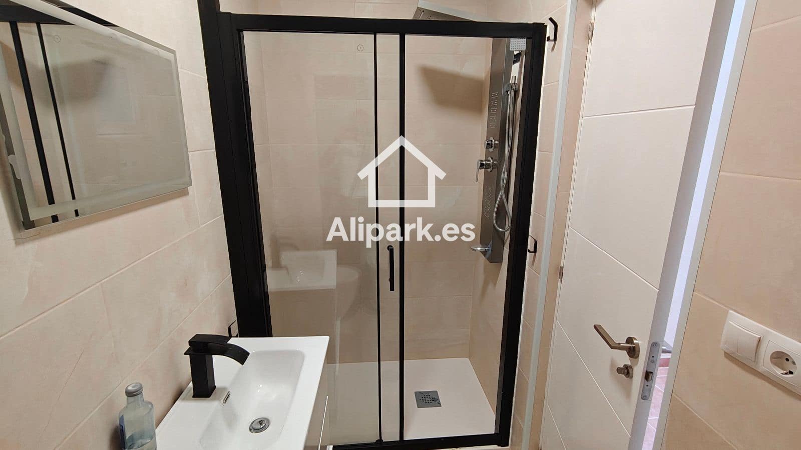 Local Comercial en Alicante / Alacant ciudad en venta - 145.000 € (Ref: 9453349)