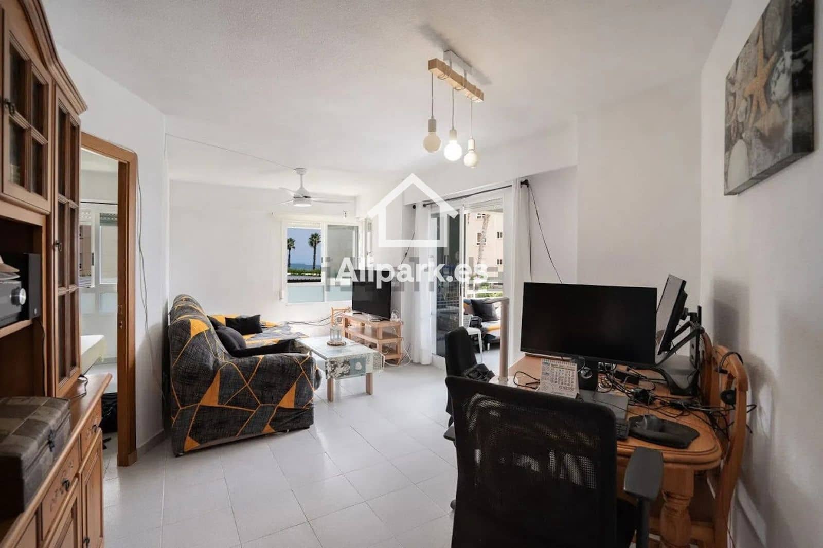 2 bedroom Flat for sale in Alicante / Alacant city with pool garage - € 269,000 (Ref: 9453350)