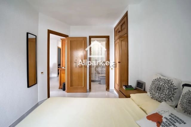 2 sovrum Lägenhet till salu i Agua Amarga - Urbanova, Alicante stad med pool garage - 245 000 € (Ref: 9453350)