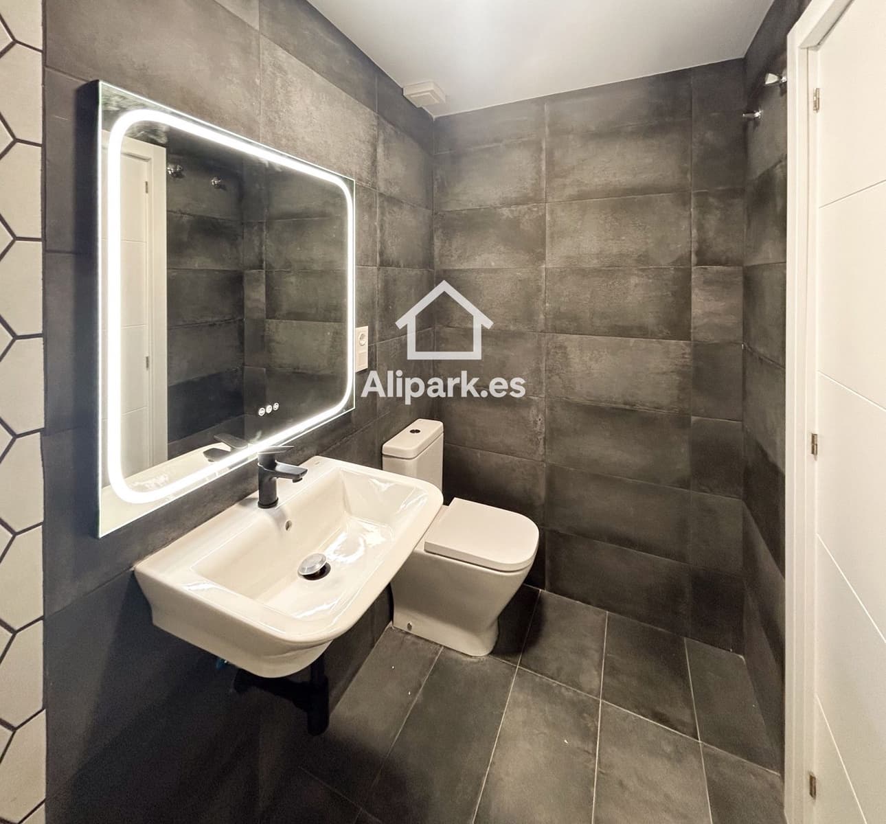 Piso de 2 habitaciones en Alicante / Alacant ciudad en venta - 234.900 € (Ref: 9453351)