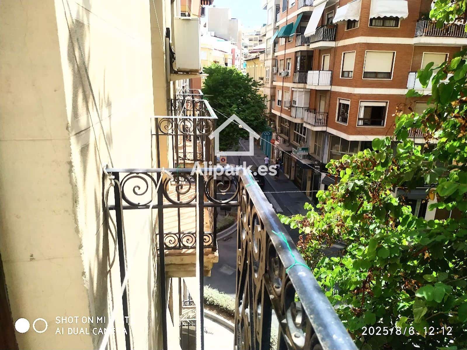 3 bedroom Flat for sale in Alicante / Alacant city - € 320,000 (Ref: 9453352)