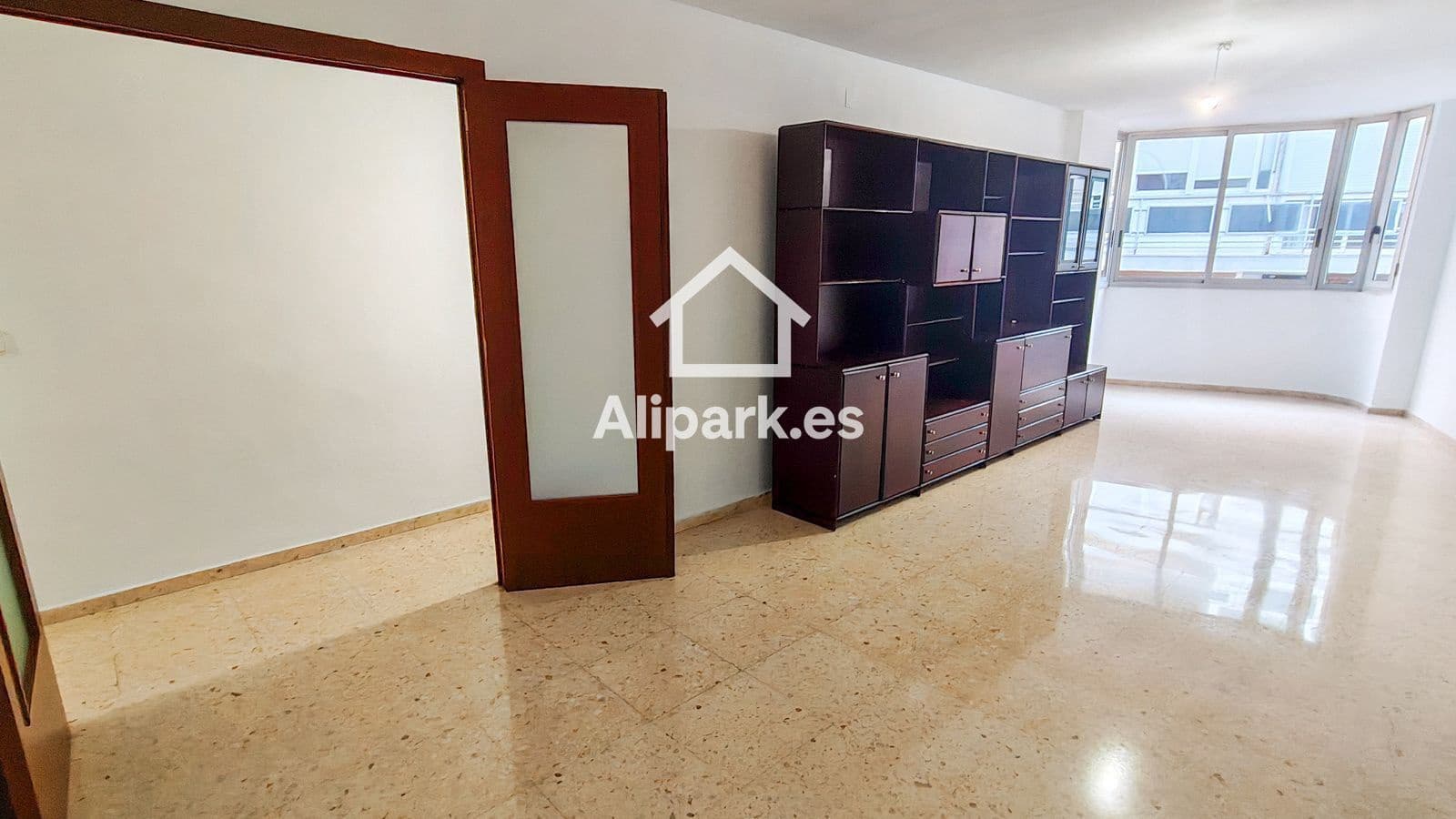 2 slaapkamer Flat te koop in Alicante stad - € 190.000 (Ref: 9453353)