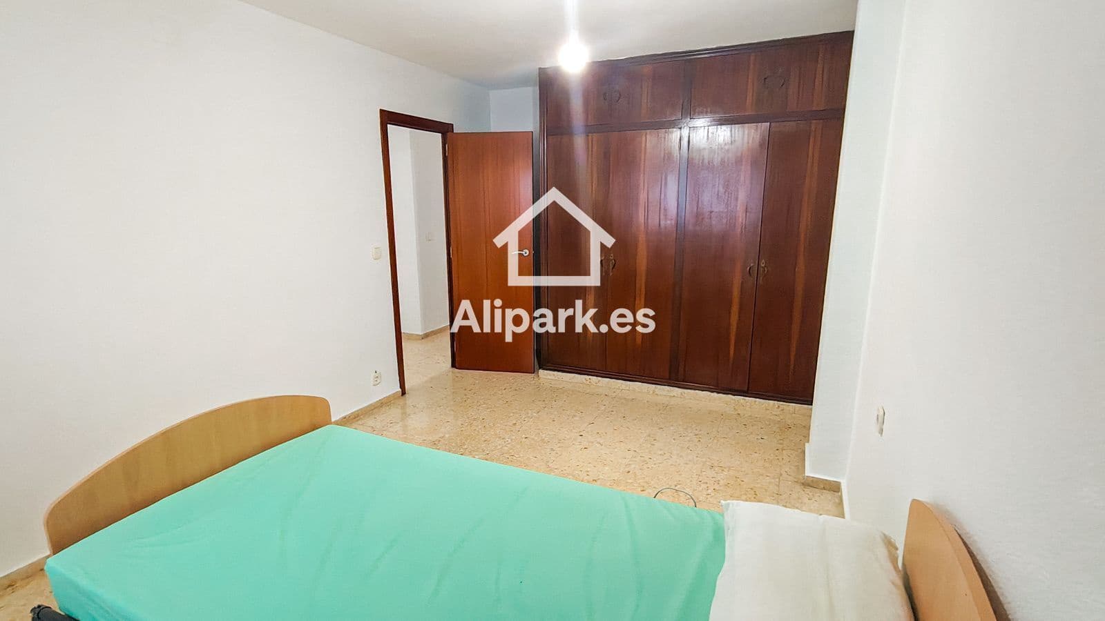 2 slaapkamer Flat te koop in Alicante stad - € 190.000 (Ref: 9453353)