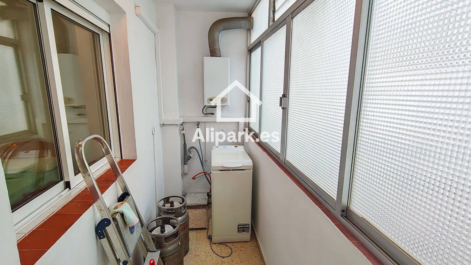 2 slaapkamer Flat te koop in Alicante stad - € 190.000 (Ref: 9453353)