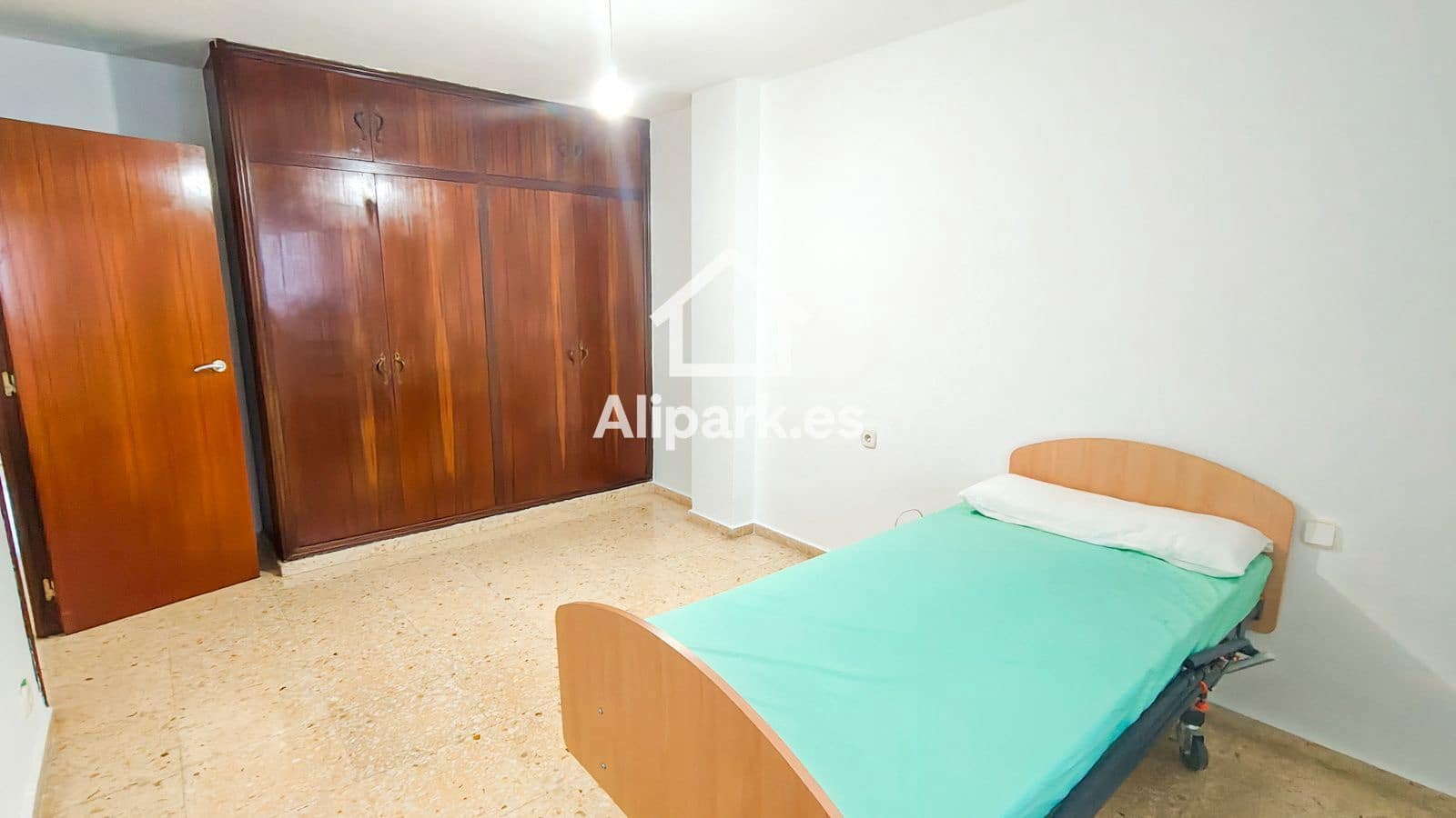 2 slaapkamer Flat te koop in Alicante stad - € 190.000 (Ref: 9453353)