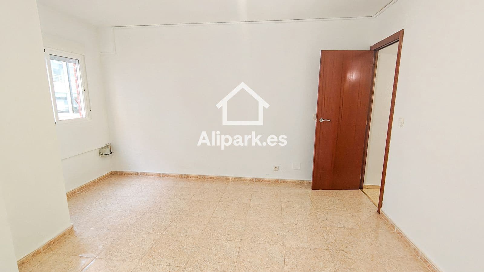2 slaapkamer Flat te koop in Alicante stad - € 190.000 (Ref: 9453353)