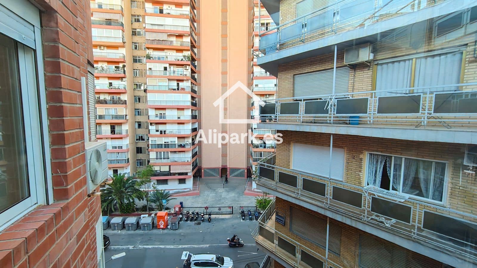 2 slaapkamer Flat te koop in Alicante stad - € 190.000 (Ref: 9453353)