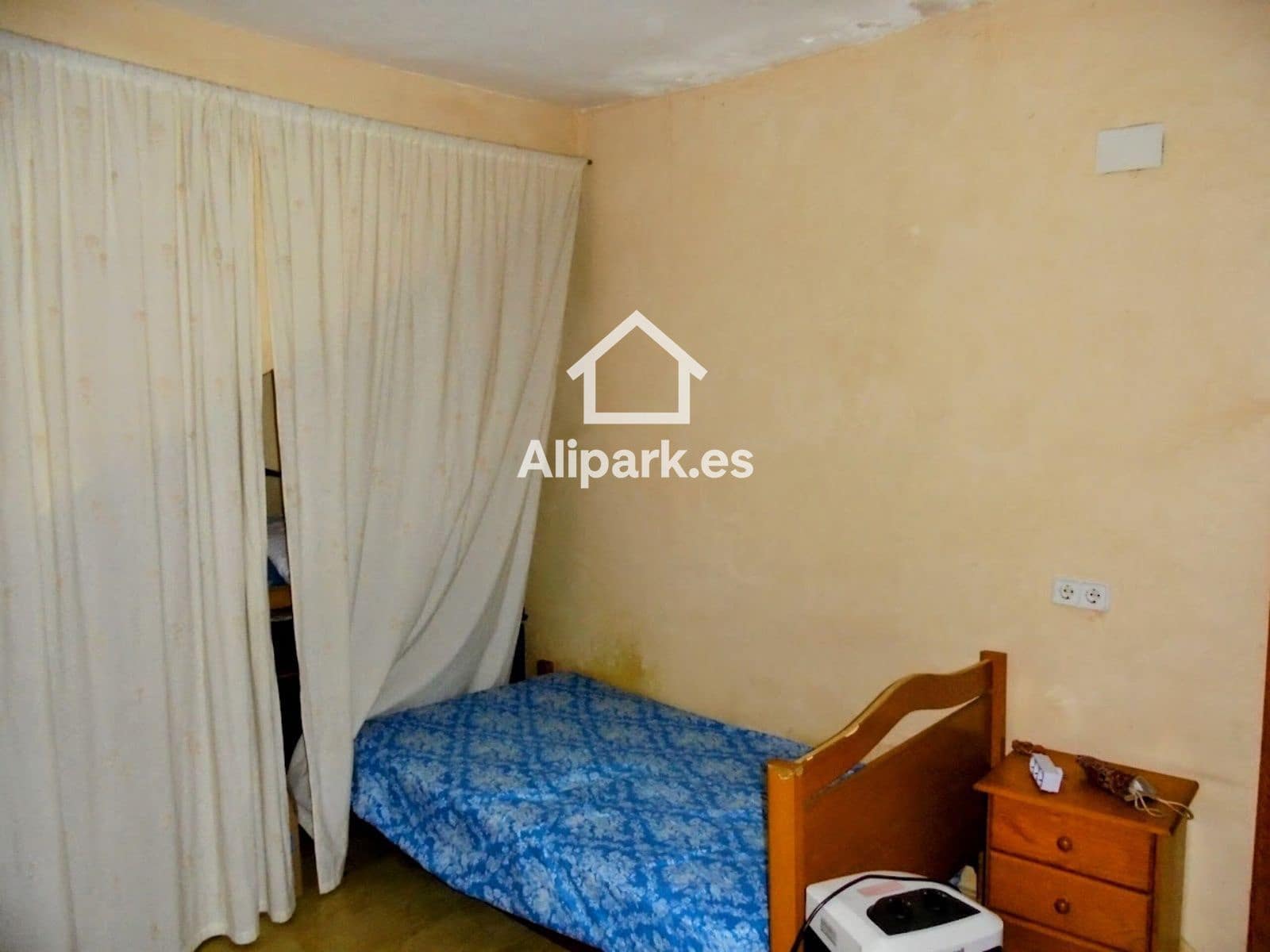 5 chambre Maison de Ville à vendre à Catral avec garage - 112 000 € (Ref: 9453355)