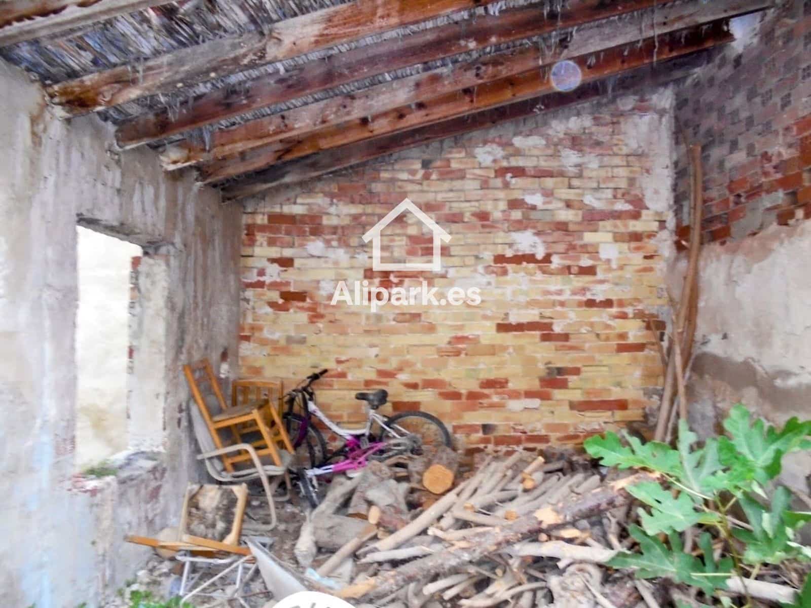 5 chambre Maison de Ville à vendre à Catral avec garage - 112 000 € (Ref: 9453355)