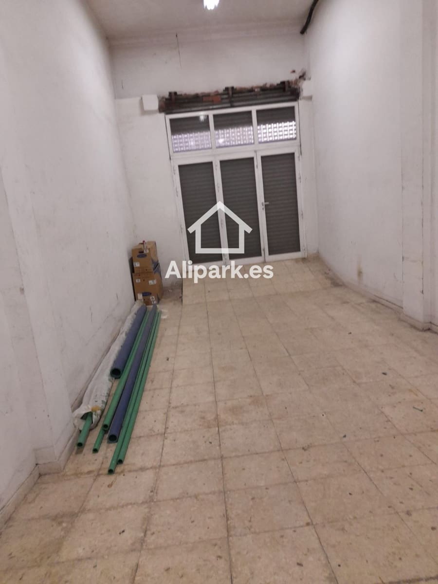 Erhverv til salg i Alicante by - € 169.000 (Ref: 9453356)