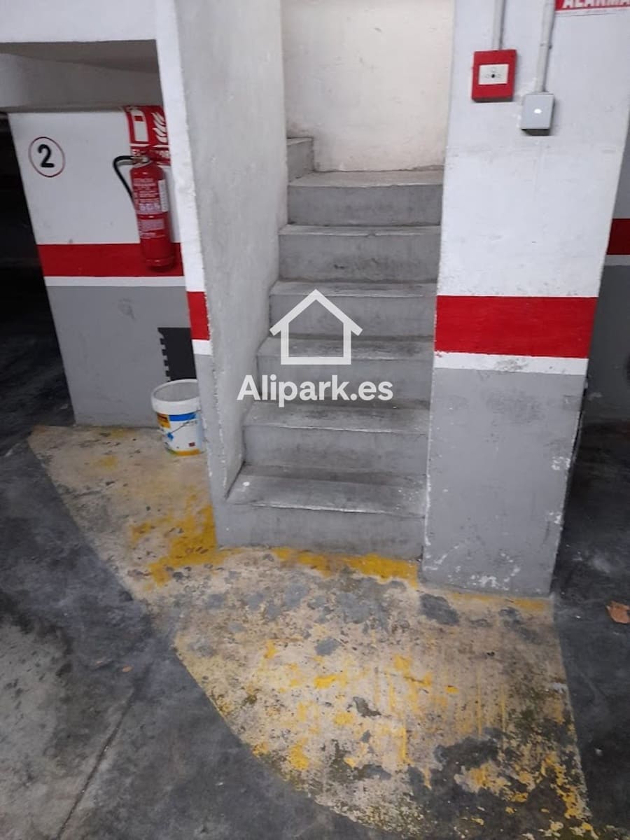 Erhverv til salg i Alicante by - € 169.000 (Ref: 9453356)