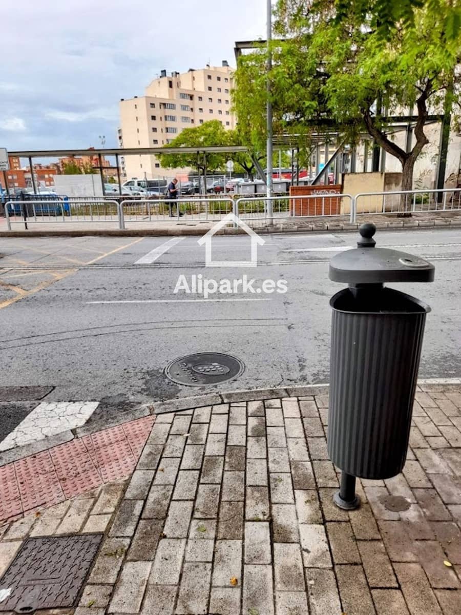 Erhverv til salg i Alicante by - € 169.000 (Ref: 9453356)