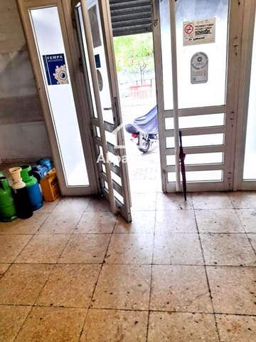 Commercial for sale in Campoamor - Altozano, Alicante / Alacant city - € 169,000 (Ref: 9453356)