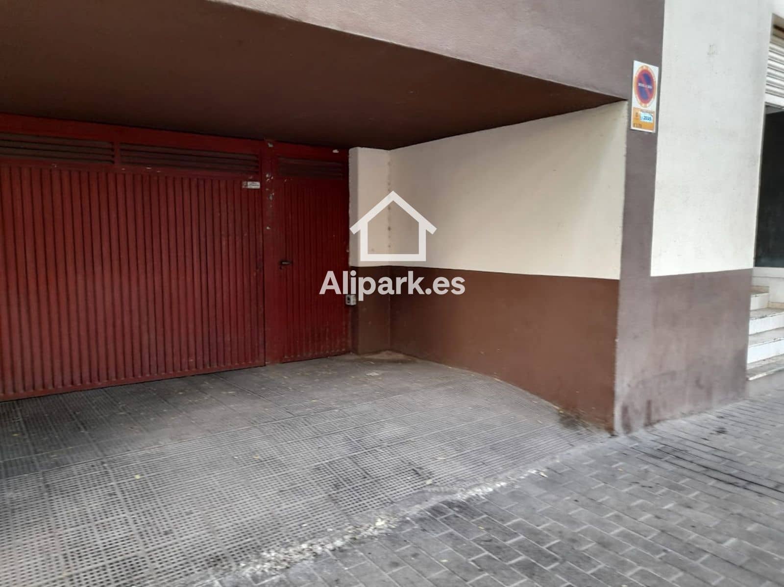 Erhverv til salg i Alicante by - € 169.000 (Ref: 9453356)