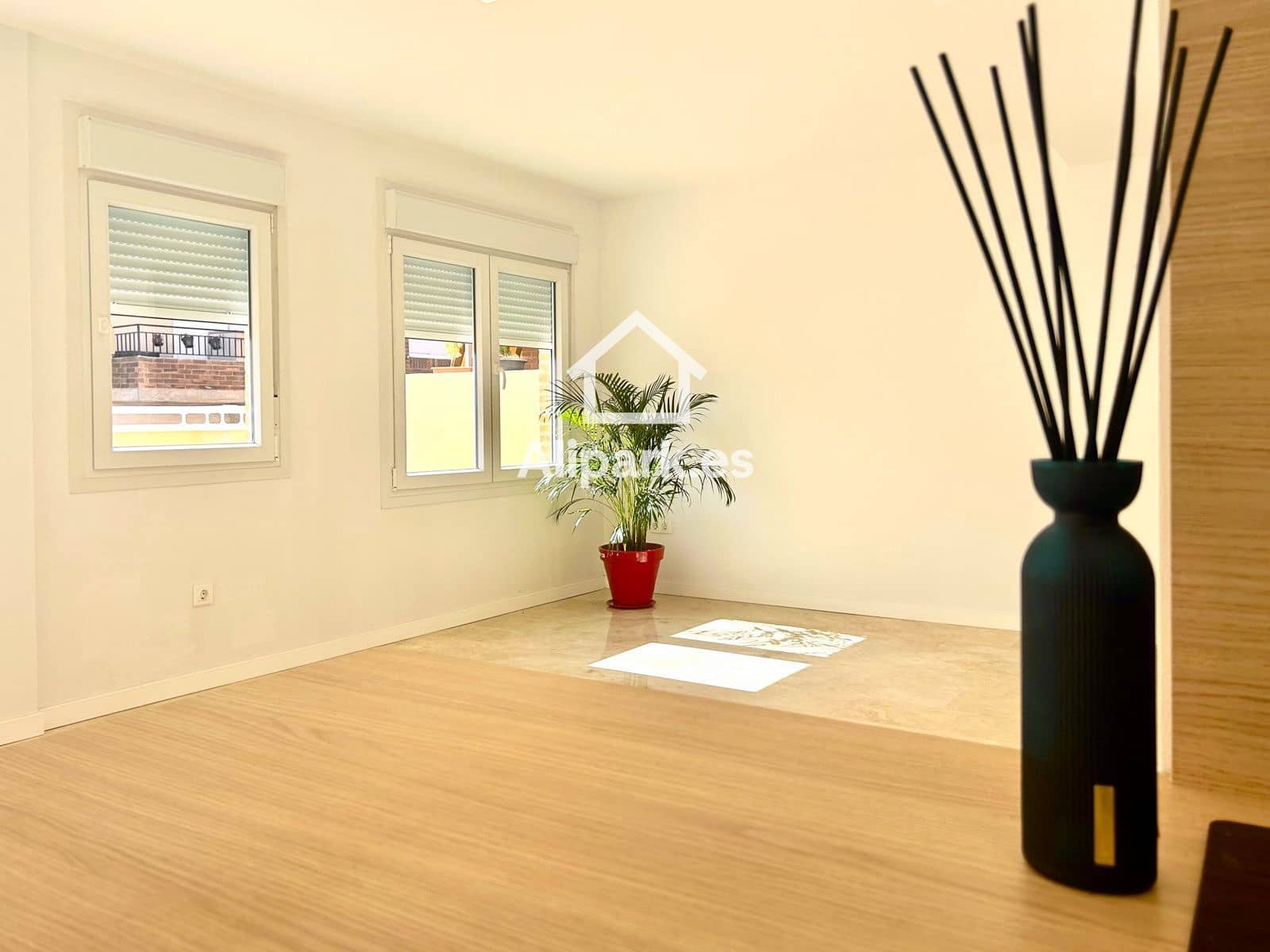 Ático de 2 habitaciones en Alicante / Alacant ciudad en venta - 289.900 € (Ref: 9453358)