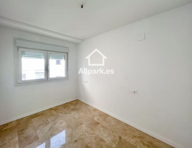 Ático de 2 habitaciones en Carolinas Altas, Alicante / Alacant ciudad en venta - 289.900 € (Ref: 9453358)