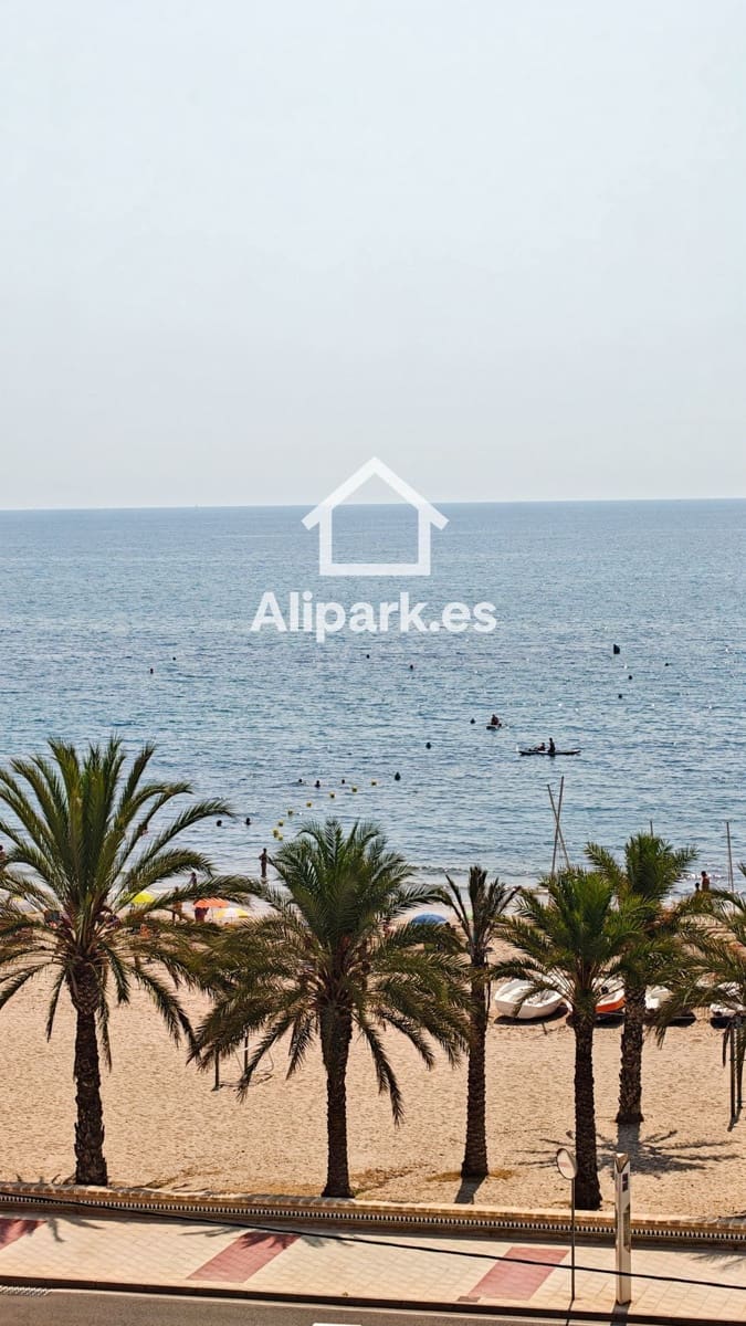 2 bedroom Flat for sale in El Campello with garage - € 270,000 (Ref: 9453360)