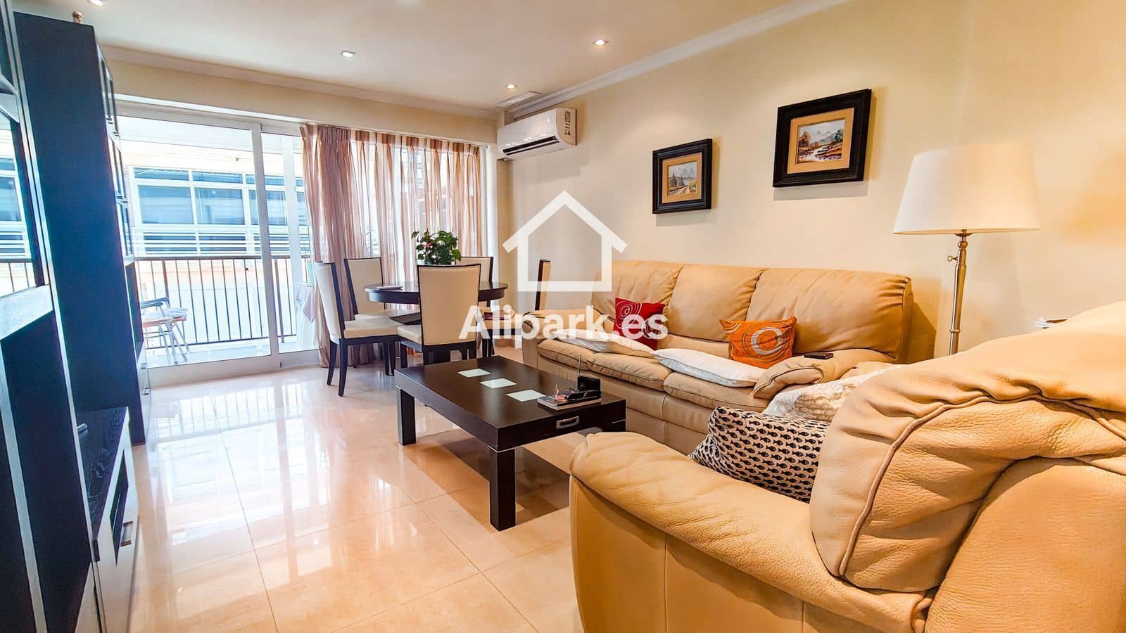 2 bedroom Flat for sale in El Campello with garage - € 270,000 (Ref: 9453360)