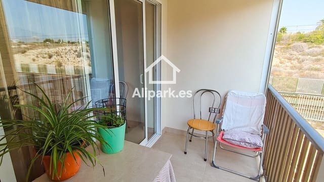 Piso de 2 habitaciones en Playa de Muchavista, El Campello en venta con garaje - 270.000 € (Ref: 9453360)