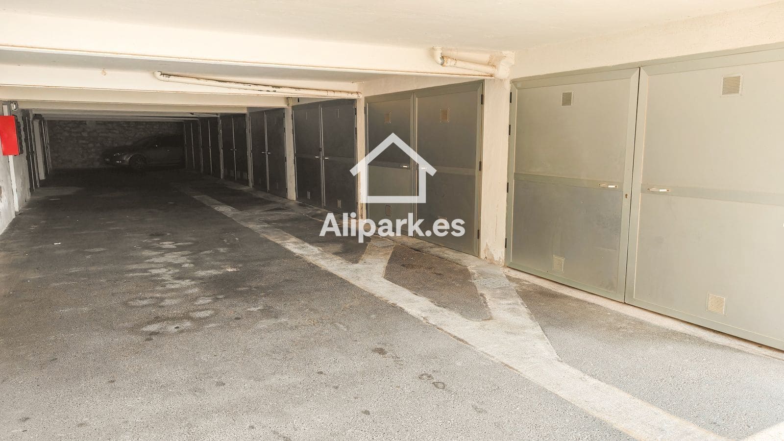 2 bedroom Flat for sale in El Campello with garage - € 270,000 (Ref: 9453360)