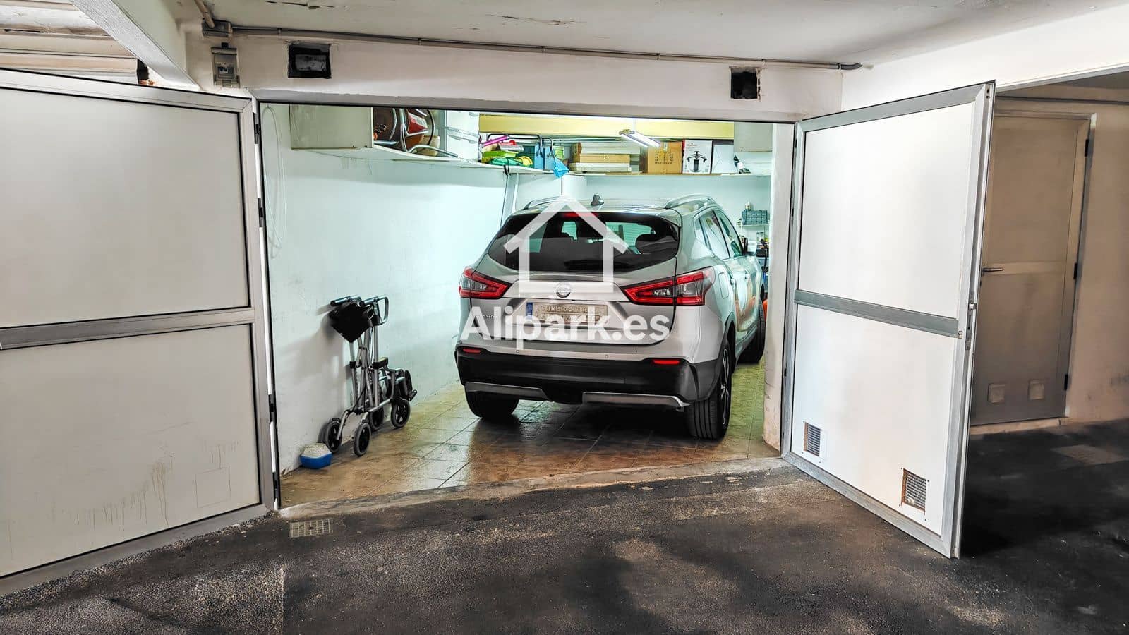 2 bedroom Flat for sale in El Campello with garage - € 270,000 (Ref: 9453360)