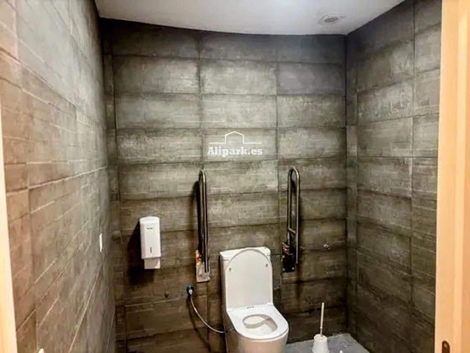 Comercial para venda em Elche / Elx - 239 000 € (Ref: 9453367)