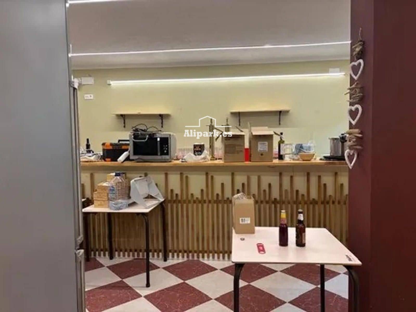 Comercial para venda em Elche / Elx - 239 000 € (Ref: 9453367)