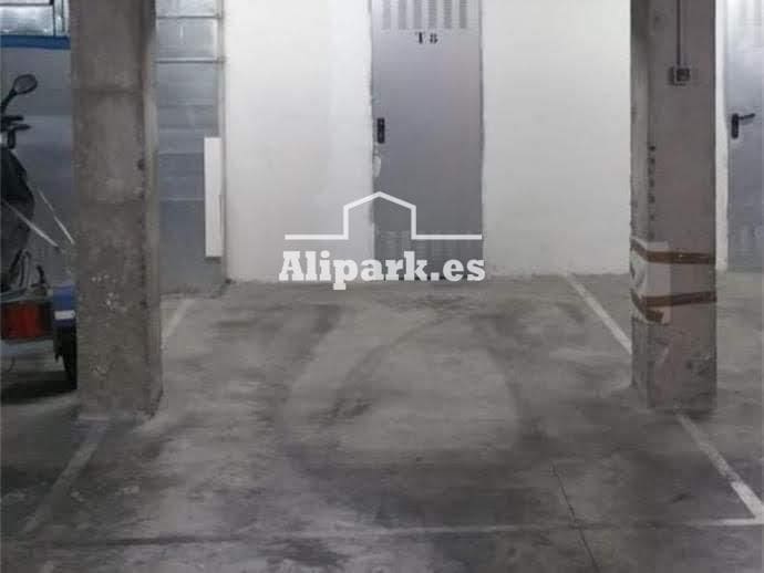 Garage for sale in Alicante / Alacant city - € 15,000 (Ref: 9453368)