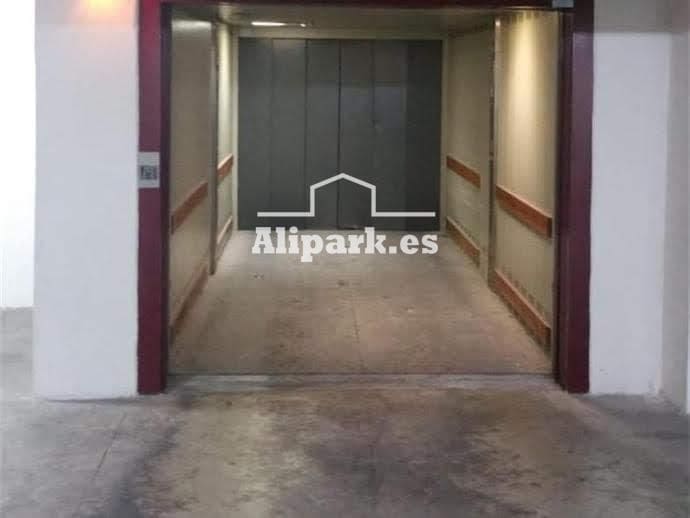 Garage for sale in Alicante / Alacant city - € 15,000 (Ref: 9453368)