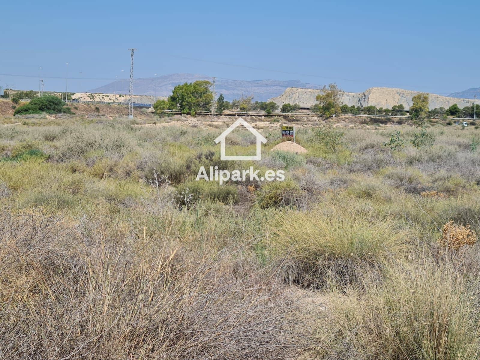 Undeveloped Land for sale in Alicante / Alacant city - € 89,000 (Ref: 9453372)