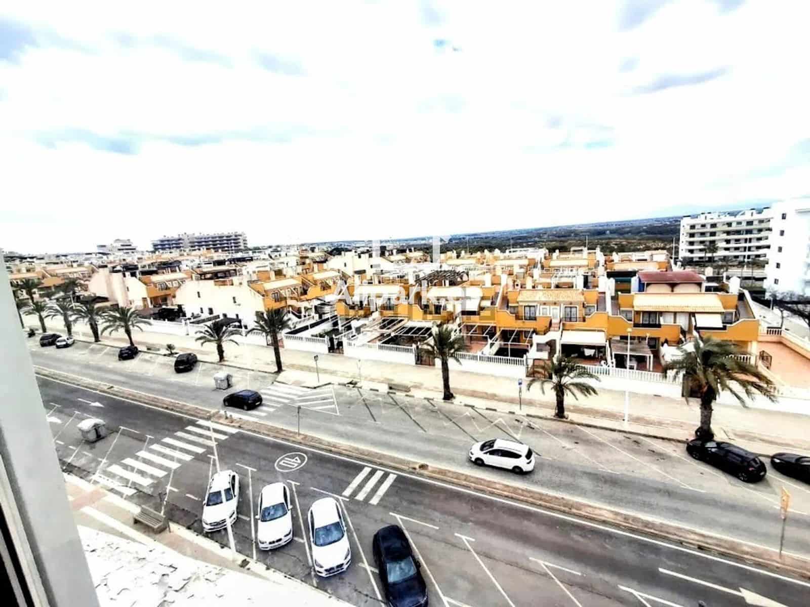 3 slaapkamer Flat te koop in Elche / Elx met zwembad garage - € 275.000 (Ref: 9453375)