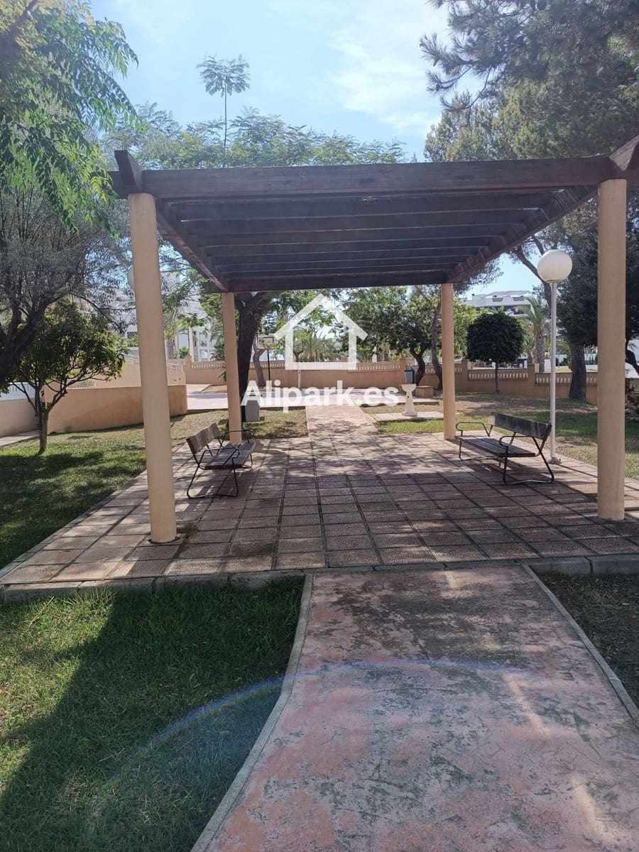 3 slaapkamer Flat te koop in Elche / Elx met zwembad garage - € 275.000 (Ref: 9453375)